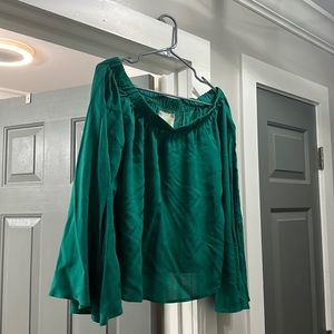 Off the shoulder Altar’d state top